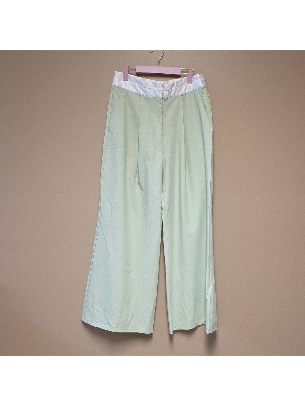 Forever 21 Light Green Pants